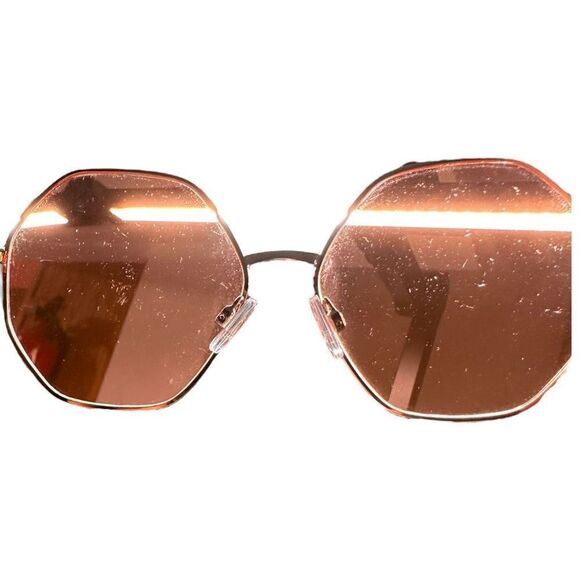 Gold metal frame geometric shaped brown lenses sunglasses - Picture 6 of 6